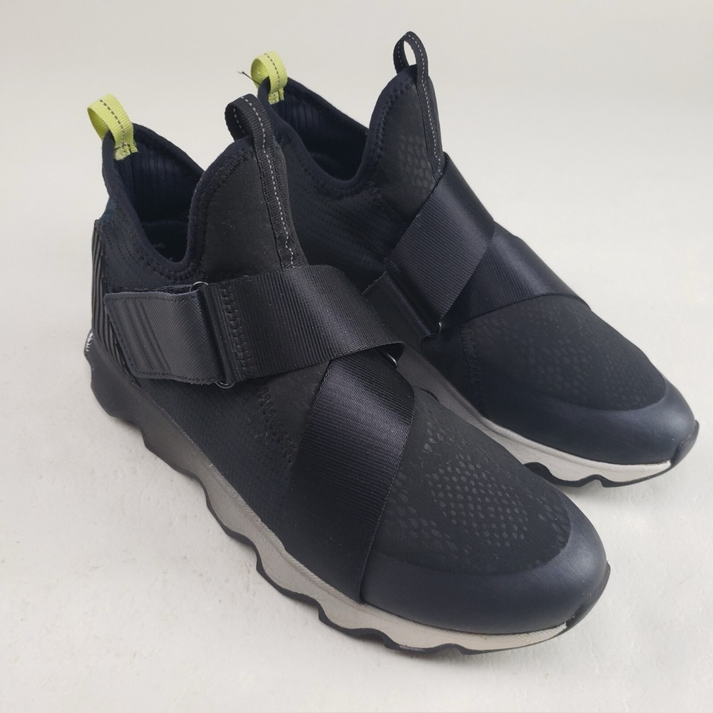 Sorel Kinetic Black Slip On Sneakers Size 7